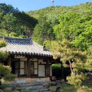 무척산 한옥마을