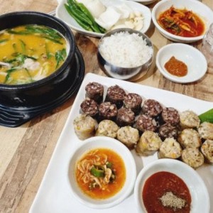 신의주찹쌀순대국밥