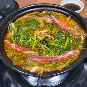 황씨 버섯 샤브샤브칼국수